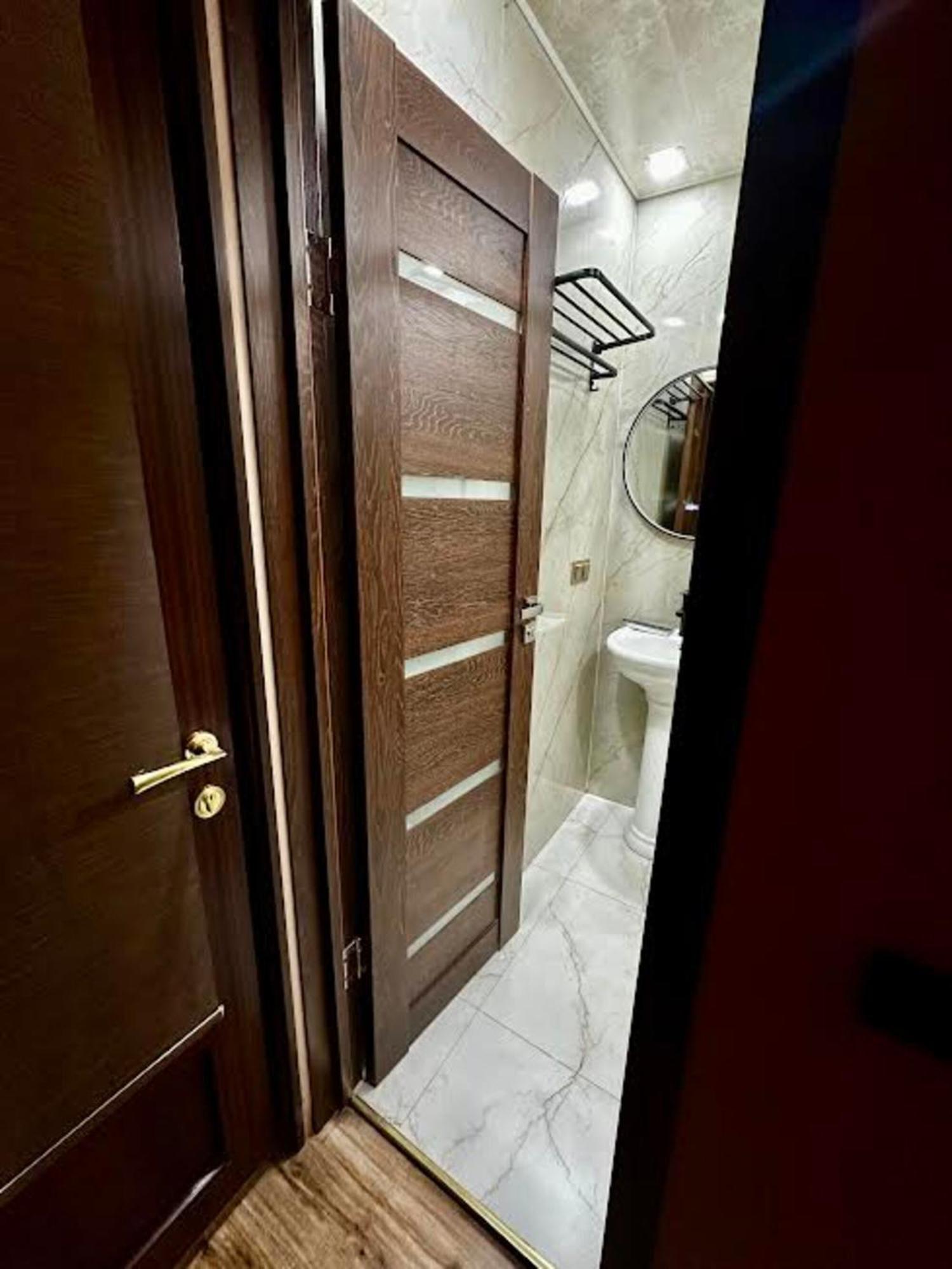 Hotel California Boutique Ereván Habitación foto